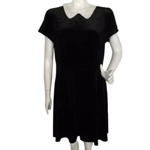 new HOT TOPIC Velvet Dress, Jr. XXL, Black, White collar, Short sleeves, Stretch - Picture 1 of 14